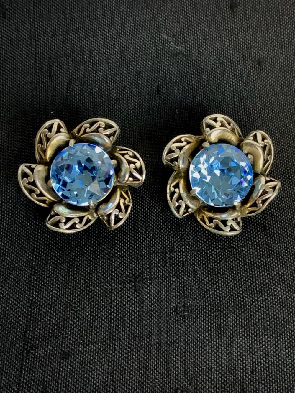 Vintage Hollycraft Blue Rhinestone Clip Earrings